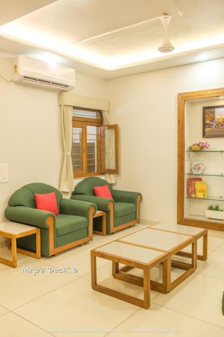 Mirje'S Deck - Homestay - Family Rooms Kolhapur Exterior photo