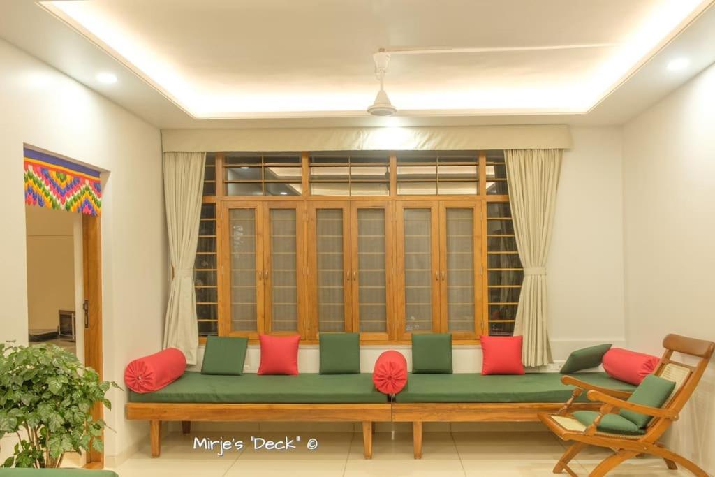 Mirje'S Deck - Homestay - Family Rooms Kolhapur Exterior photo